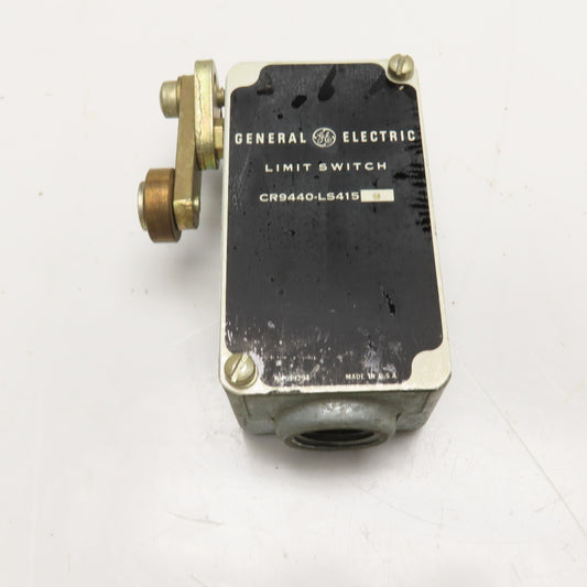 General Electric CR9440-LS415D Left Handed Operator Cam Roller Limit Switch