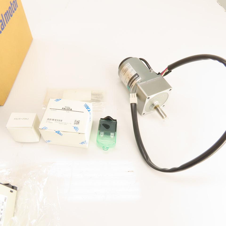 Oriental DSCI26UA-12.5AV 6W AC Electric Motor 110/115V w/ Gearhead & Controller