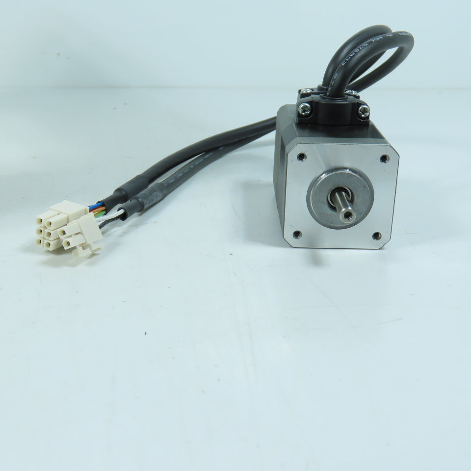 Oriental Motor PKE545MC 5-Phase Stepper Motor 0.72-Deg 0.35A Single Shaft New