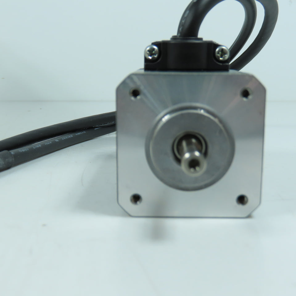 Oriental Motor PKE545MC 5-Phase Stepper Motor 0.72-Deg 0.35A Single Shaft New