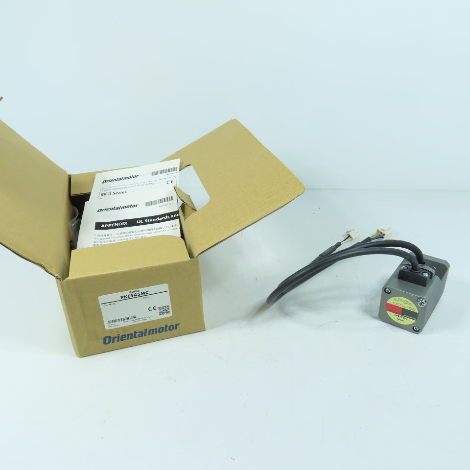 Oriental Motor PKE545MC 5-Phase Stepper Motor 0.72-Deg 0.35A Single Shaft New