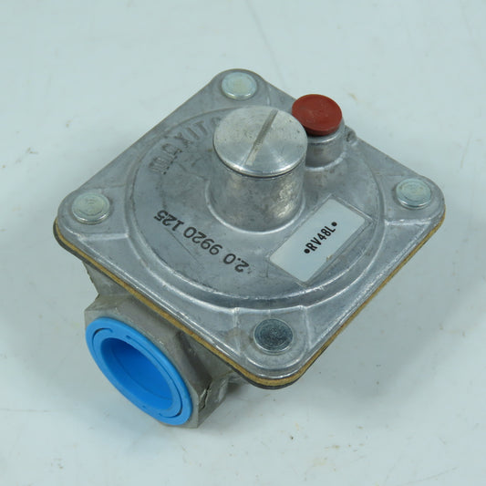 Maxitrol RV48L Gas Pressure Regulator 3/4" NPT Poppet Type