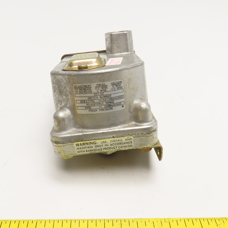 Barksdale D1T-H2 Pressure Or Vacuum Actuated Switch .018-1.7PSI