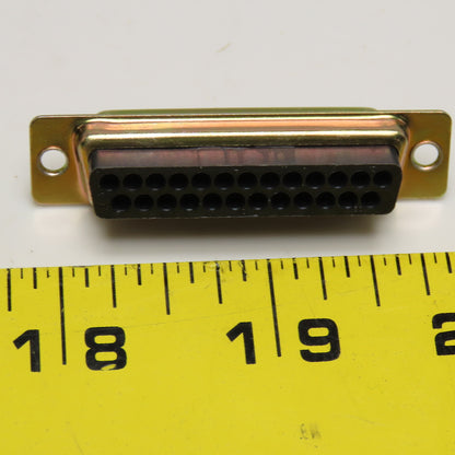 Cinch DBC 25S 25 Position Sub-D Connector Lot Of 34