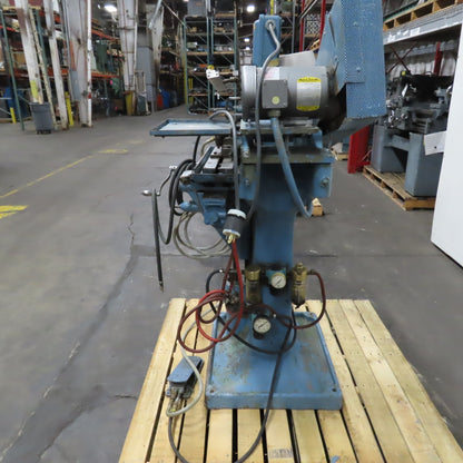 US Machine & Tool Co. 1 1HP Horizontal Mill Milling Machine 230V 3PH W/ Air Vise