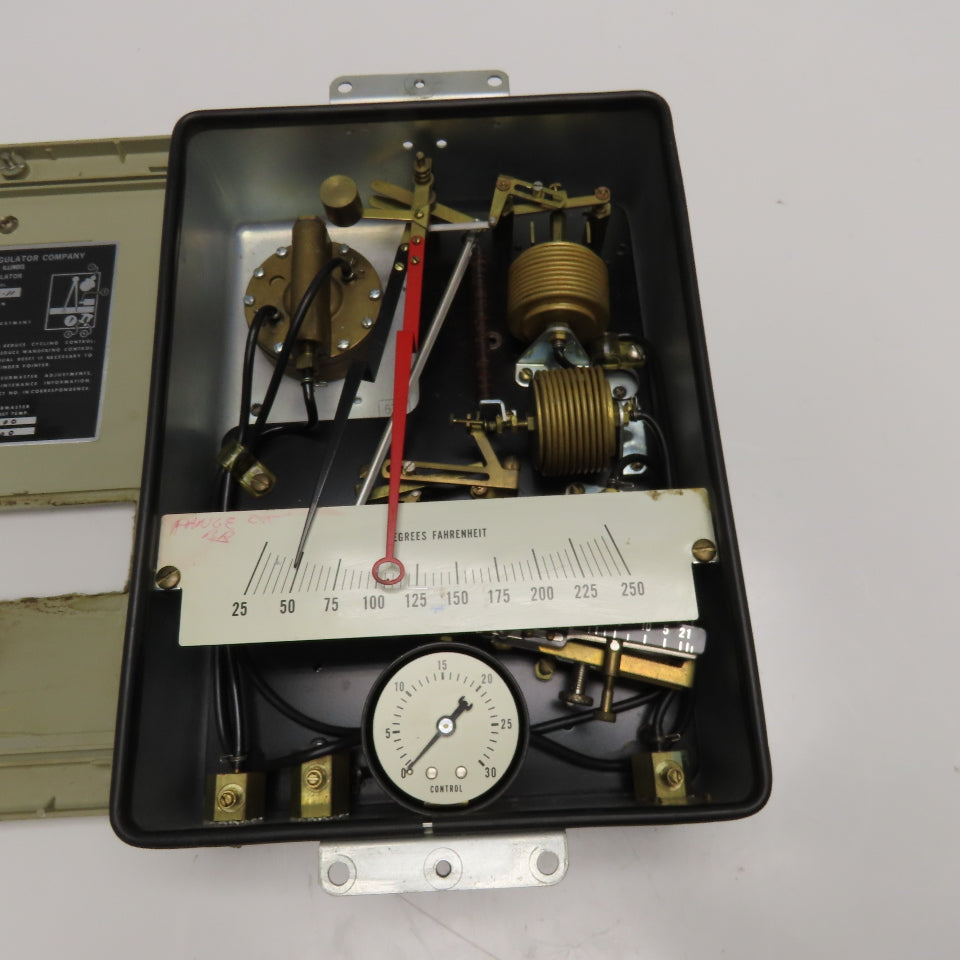 Powers Regulator Co. 163-4624 3G-11 200 Submaster Regulator 3-15PSI 25-250°F