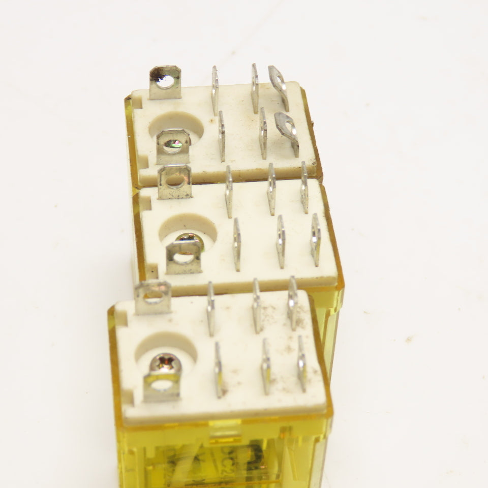 Idec RH2B-U Plug In Relay 24VDC Coil Lot Of 3