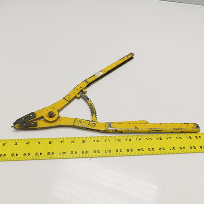 Milbar 68R Ratcheting Retaining Ring Plier Opens To 3-1/2" Needs Tips