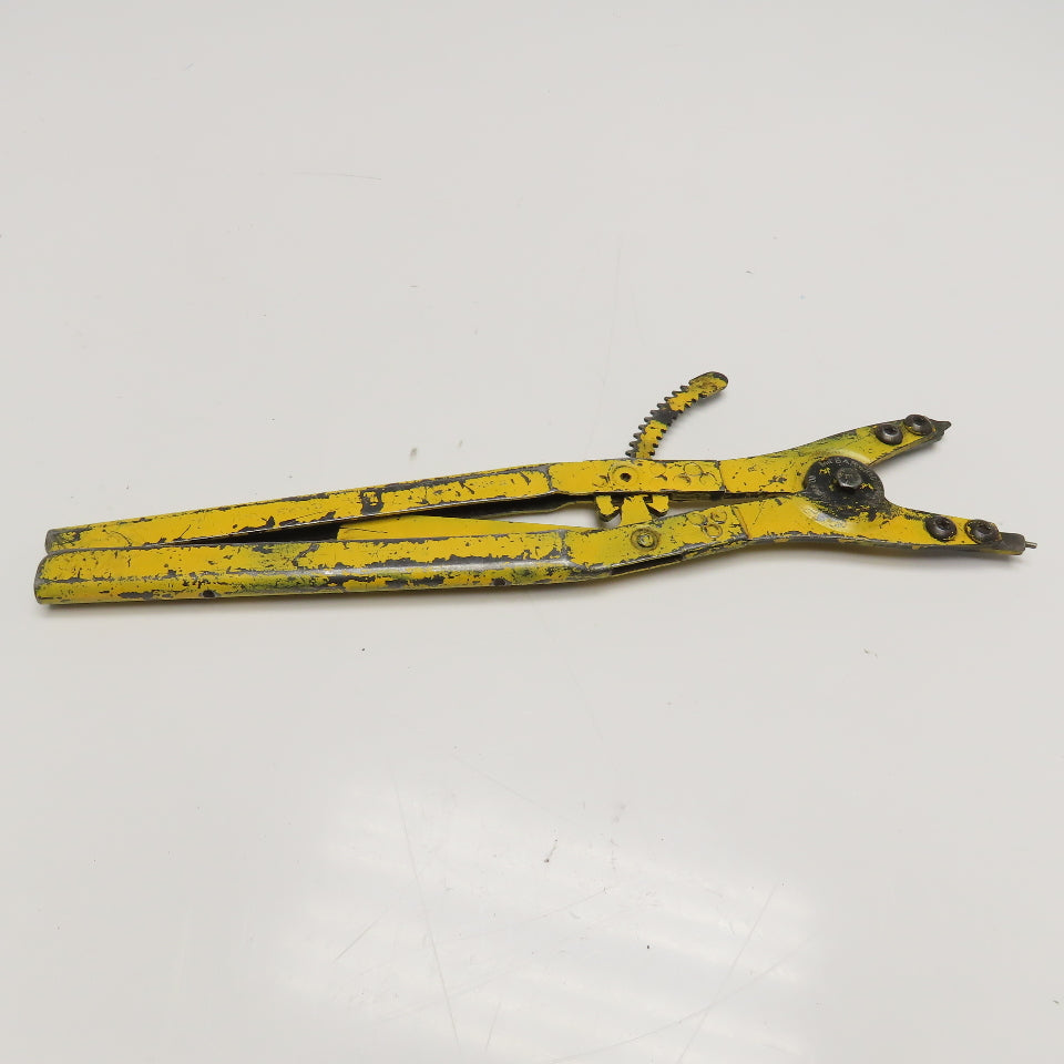 Milbar 68R Ratcheting Retaining Ring Plier Opens To 3-1/2