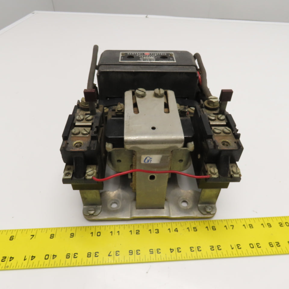 General Electric CR7006E 101ET Size 3 Motor Starter 600V 50Hp 110V 40Hz Coil