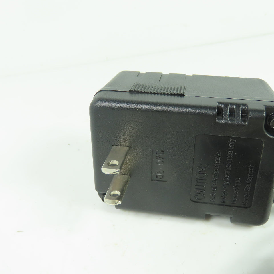 Keyence R3W005-030LP AC Adapter 120VAC Input 5VDC Output NEW