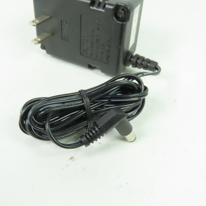 Keyence R3W005-030LP AC Adapter 120VAC Input 5VDC Output NEW
