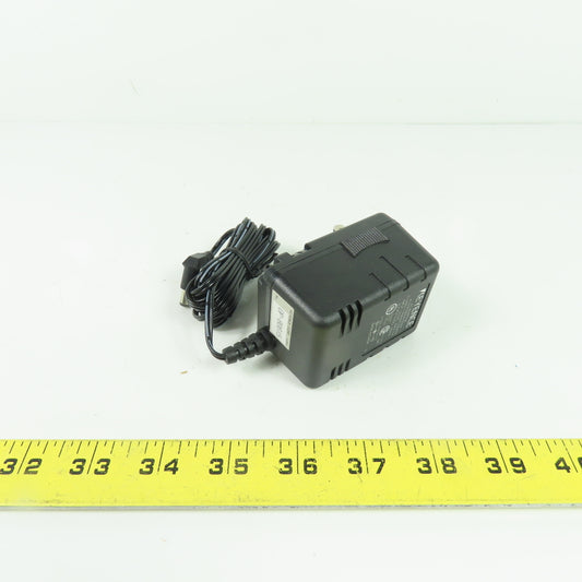 Keyence R3W005-030LP AC Adapter 120VAC Input 5VDC Output NEW