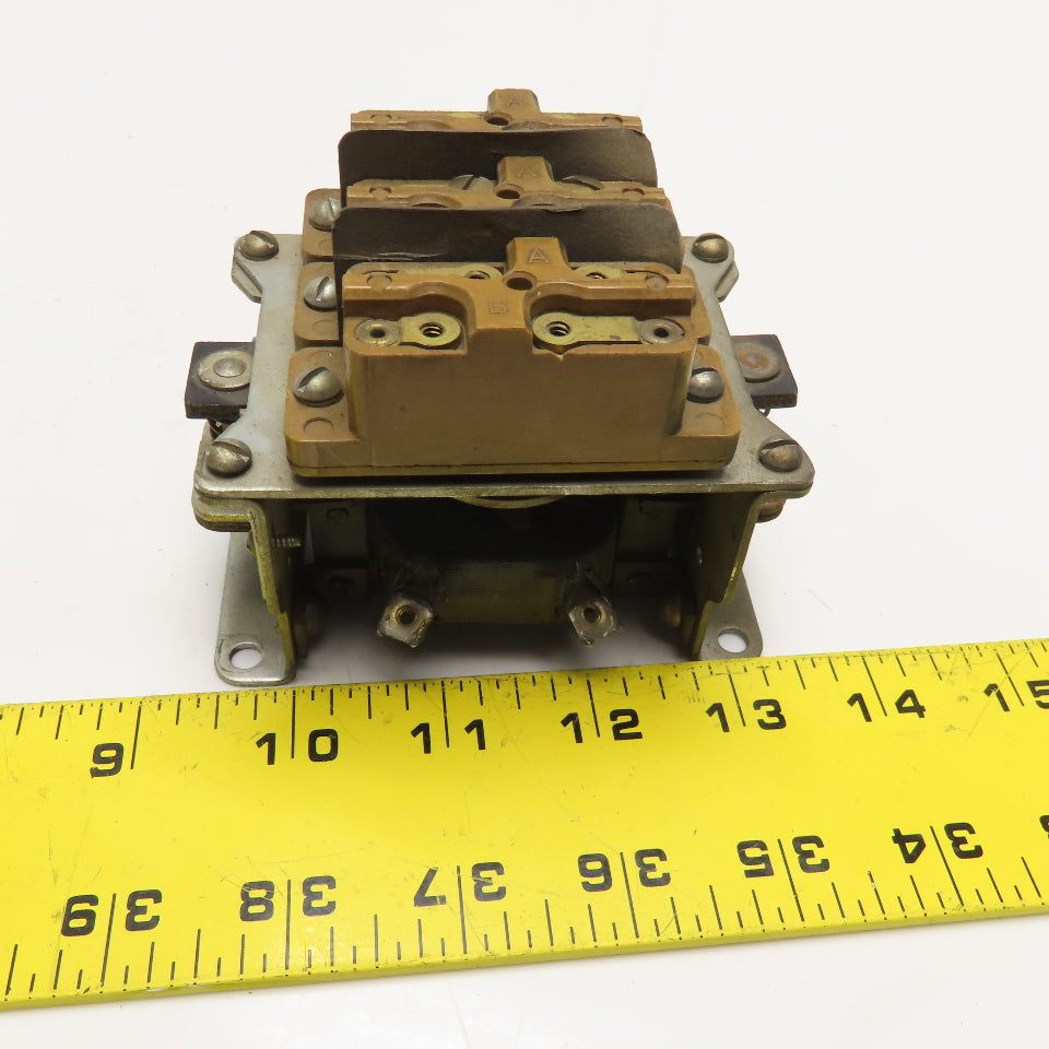 Square D 8501 P03 Contactor Relay 208/220V Coil