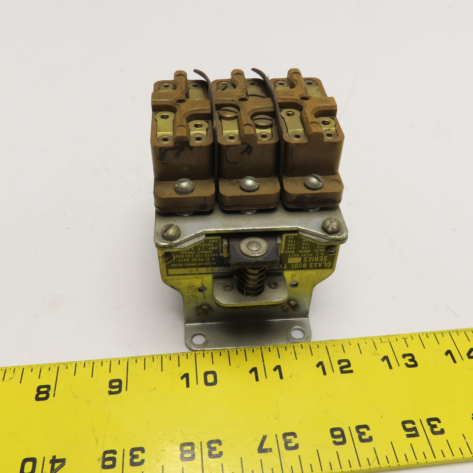 Square D 8501 P03 Contactor Relay 208/220V Coil