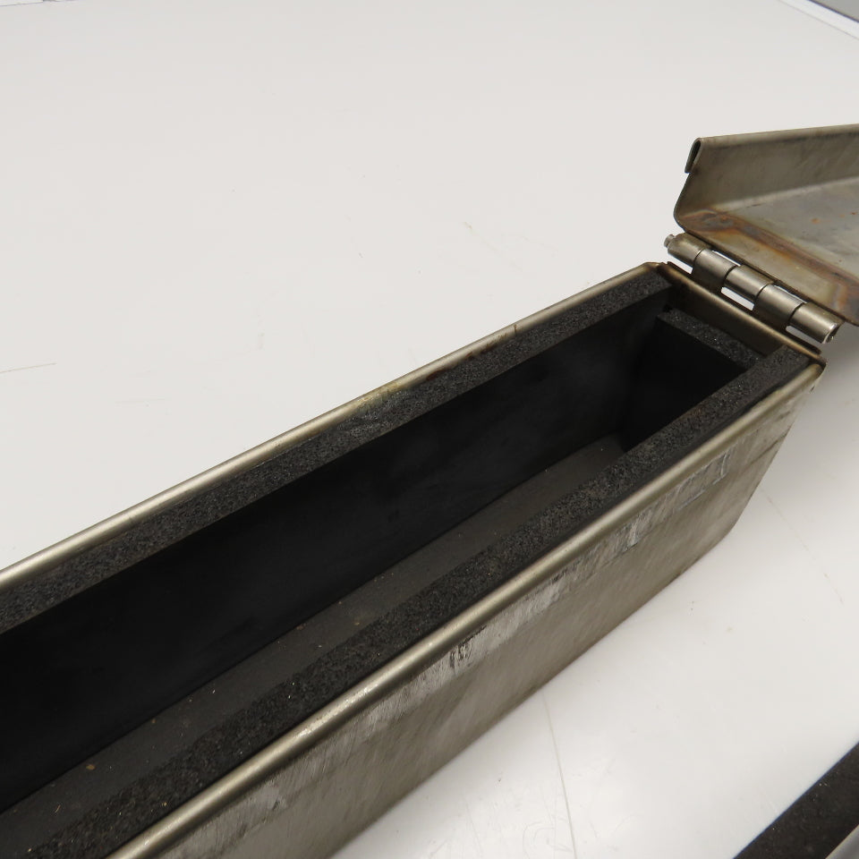 Starrett 98-18 18" Machinist Bench Plumb Level 4 Vial V-Groove & Steel Case