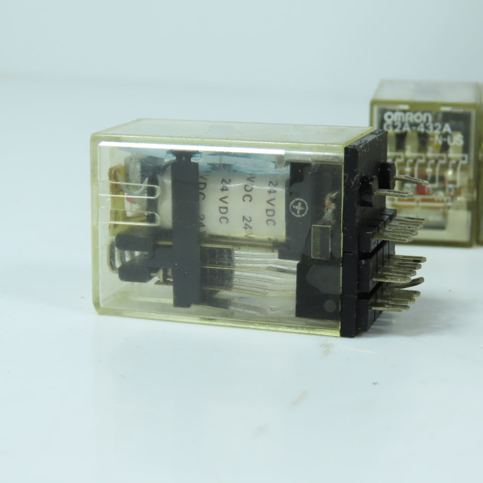 Omron G2A-432A 24VDC Relay Lot Of 35