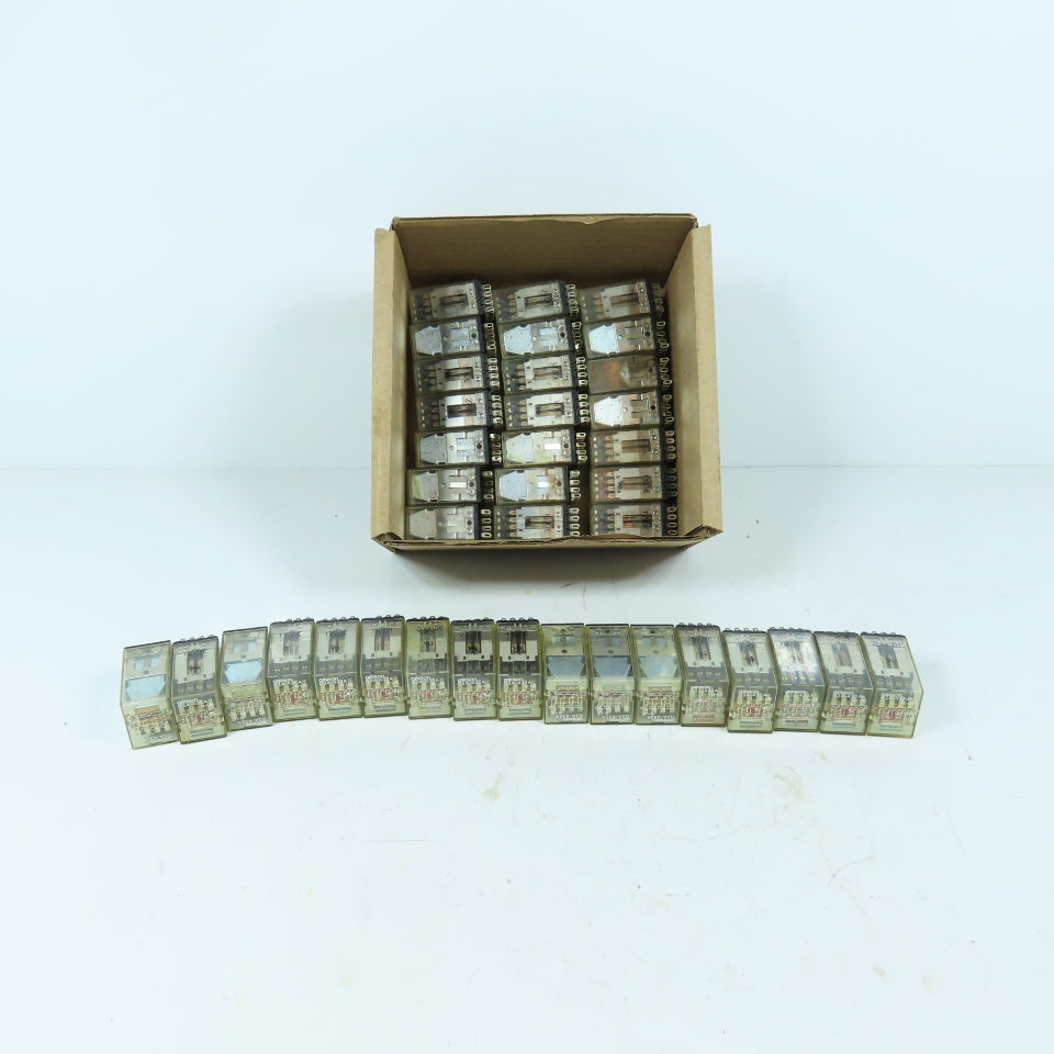 Omron G2A-432A 24VDC Relay Lot Of 35