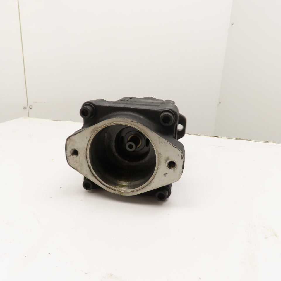 AP 35411 93466550 Cast Iron Hydraulic Gear Pump Splined Shaft