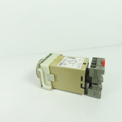 Omron E5C2-R20J Temperature Controller 3A 250VAC