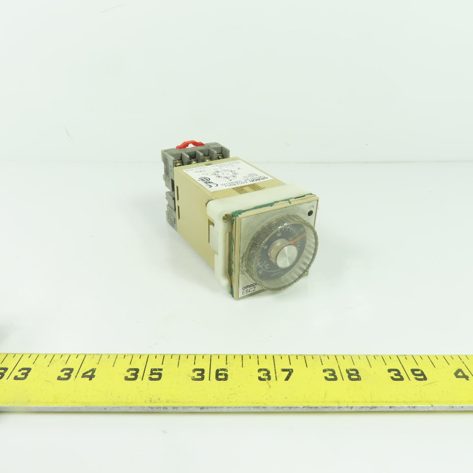 Omron E5C2-R20J Temperature Controller 3A 250VAC
