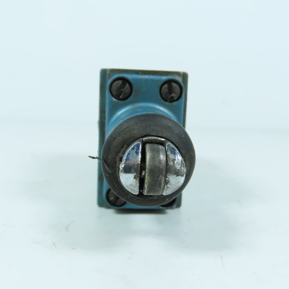 MAC Valves 180001-112-0111 3-Way Air Valve Roller Cam 1/4" NPT Vac-150PSI