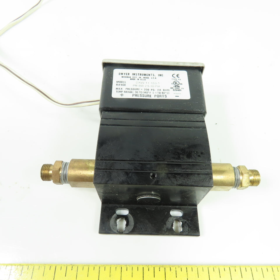 Dwyer DXW-11-153-1 Differential Pressure Switch 2.5-10PSI Range 200PSI 1/4"NPT