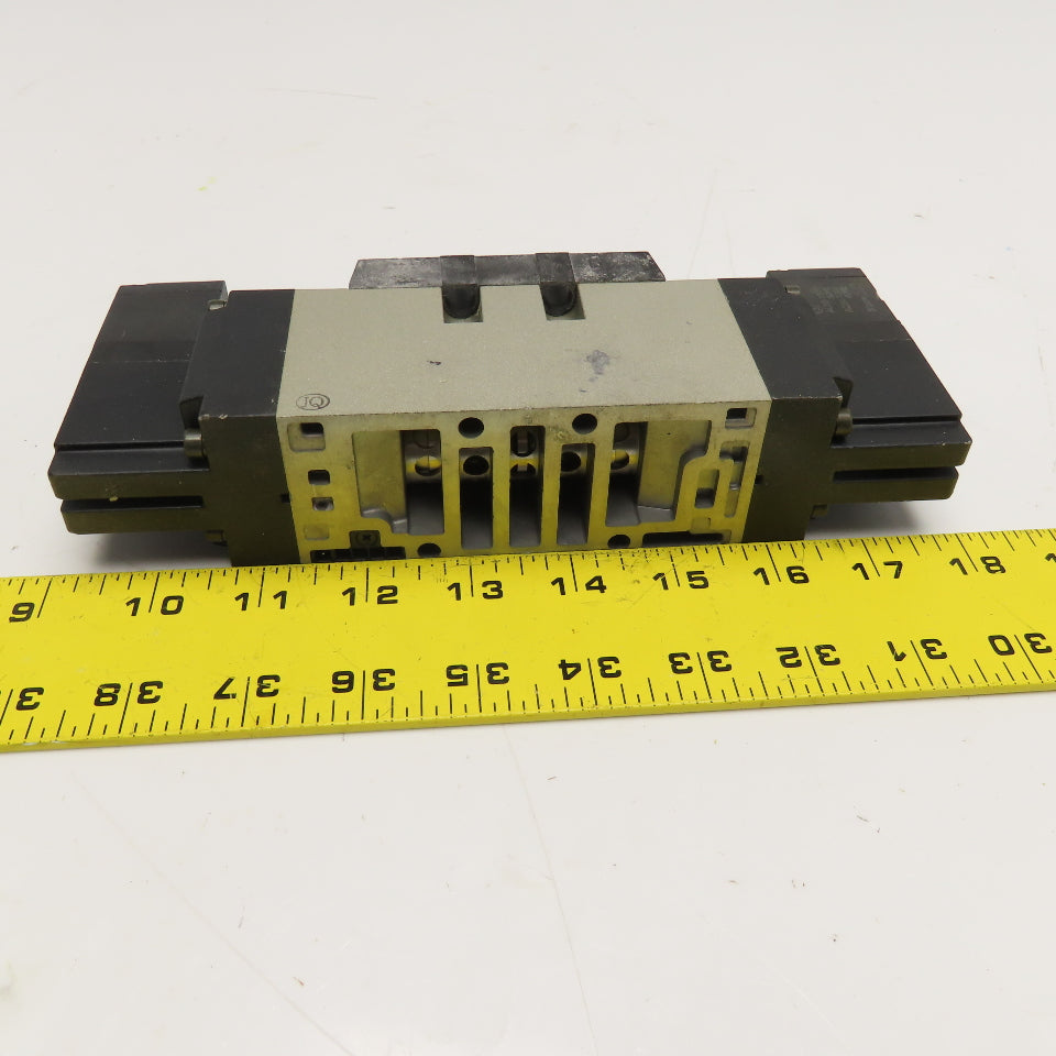 SMC NVFS5500-3FZ 5/3 Position Pneumatic Directional Valve 94-138V Coil