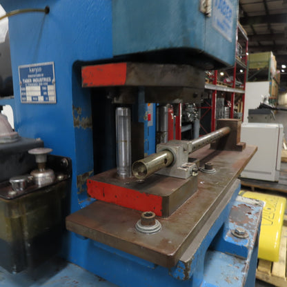 Kenco 3K-7-200 3 Ton Kompac Press 115V 1Ph 300SPM 3.84" Throat 2" Stroke