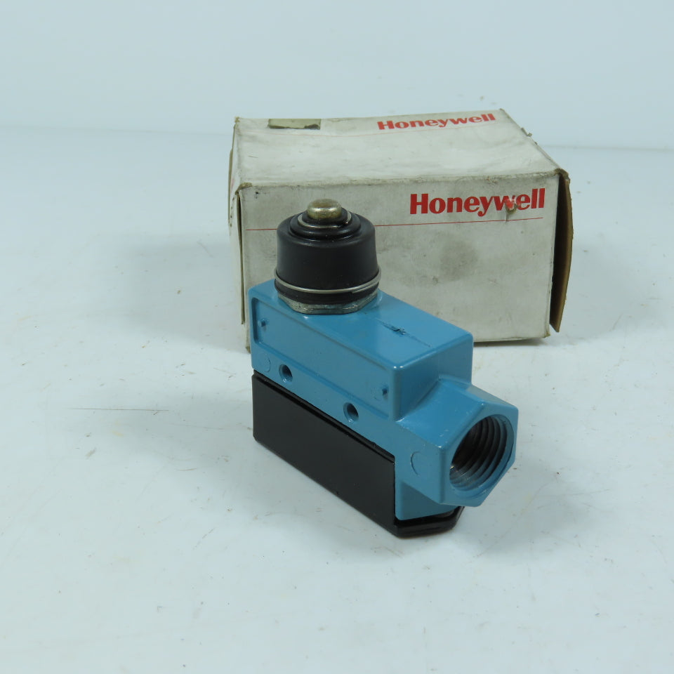 Honeywell Micro Switch BZE6-2RN Limit Switch Top Plunger Boot Seal 15A SPDT