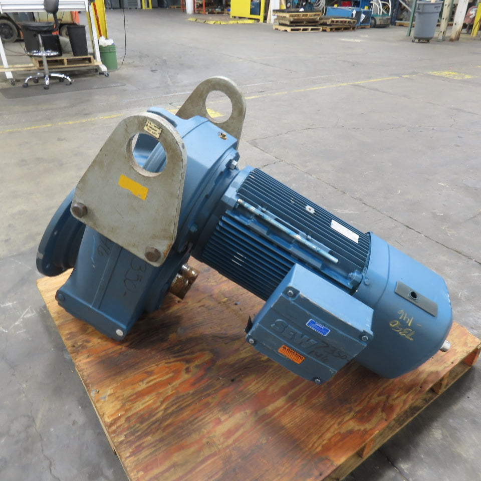 Sew Eurodrive FHF107 DRS180L8/4BE30HR/TF/2W 58.12:1 Ratio Gear Motor KW 7.5/15