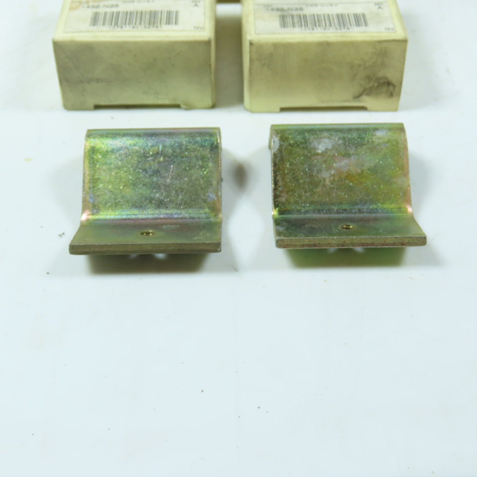 Allen-Bradley 1492-N25 Terminal Block Mounting Channel Standoff Ser A Lot of 3