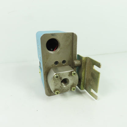SMC ISC302-02BL5-X220 Pressure Switch 0.2MPa 30VDC 0.1A