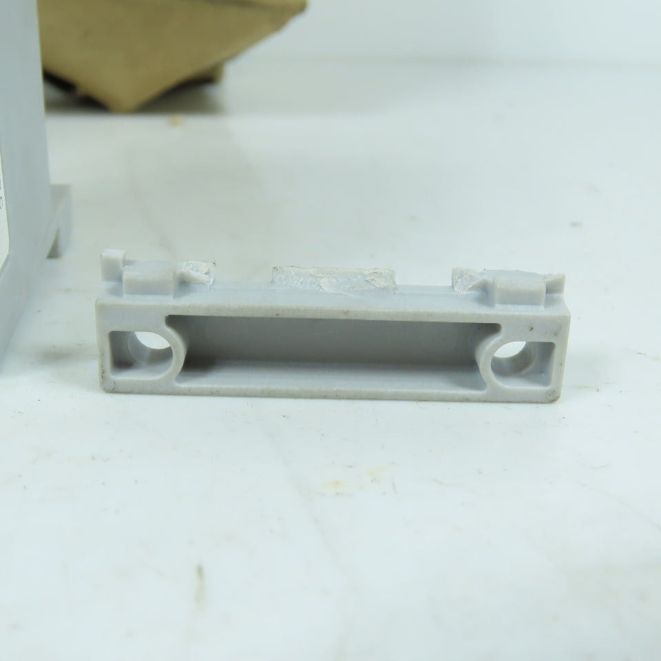 Allen-Bradley 193-ED1CP E1 Plus Overload Relay 1.0-5.0A Class 10 (Broken Foot)