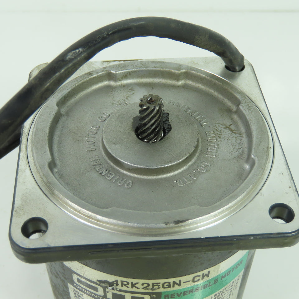 Oriental Motor 4RK25GN-CW Reversible Motor 200-230V 1450RPM 25W