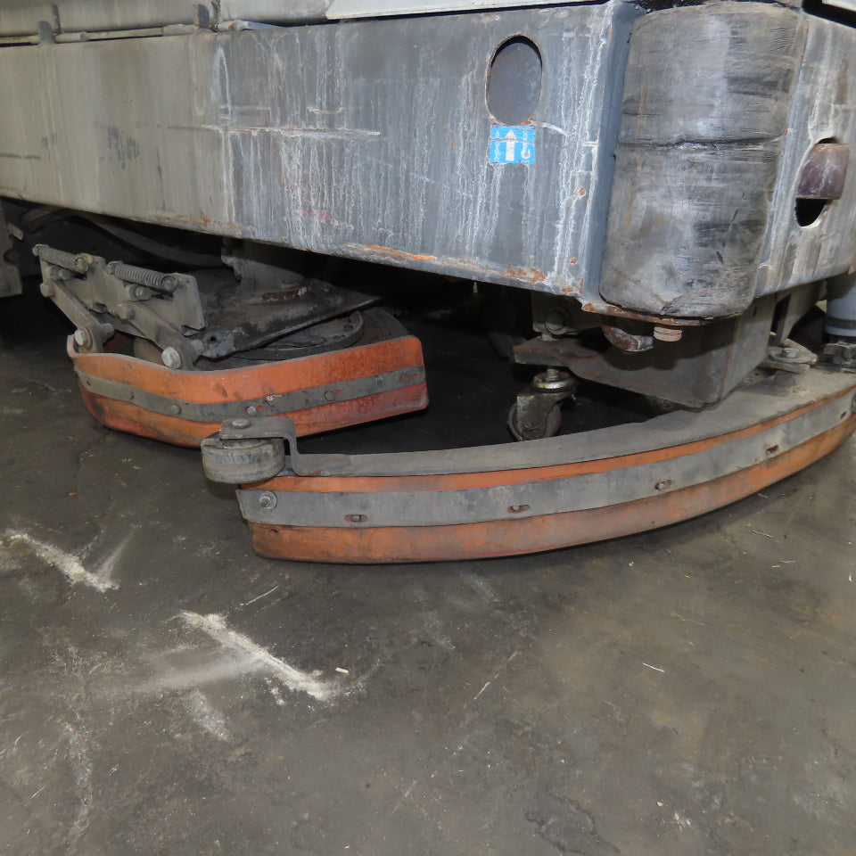 Advance Nilfisk Captor 4800 LPG Ride On Floor Sweeper Scrubber 62" Sweep 1970Hrs