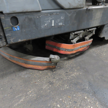 Advance Nilfisk Captor 4800 LPG Ride On Floor Sweeper Scrubber 62" Sweep 1970Hrs
