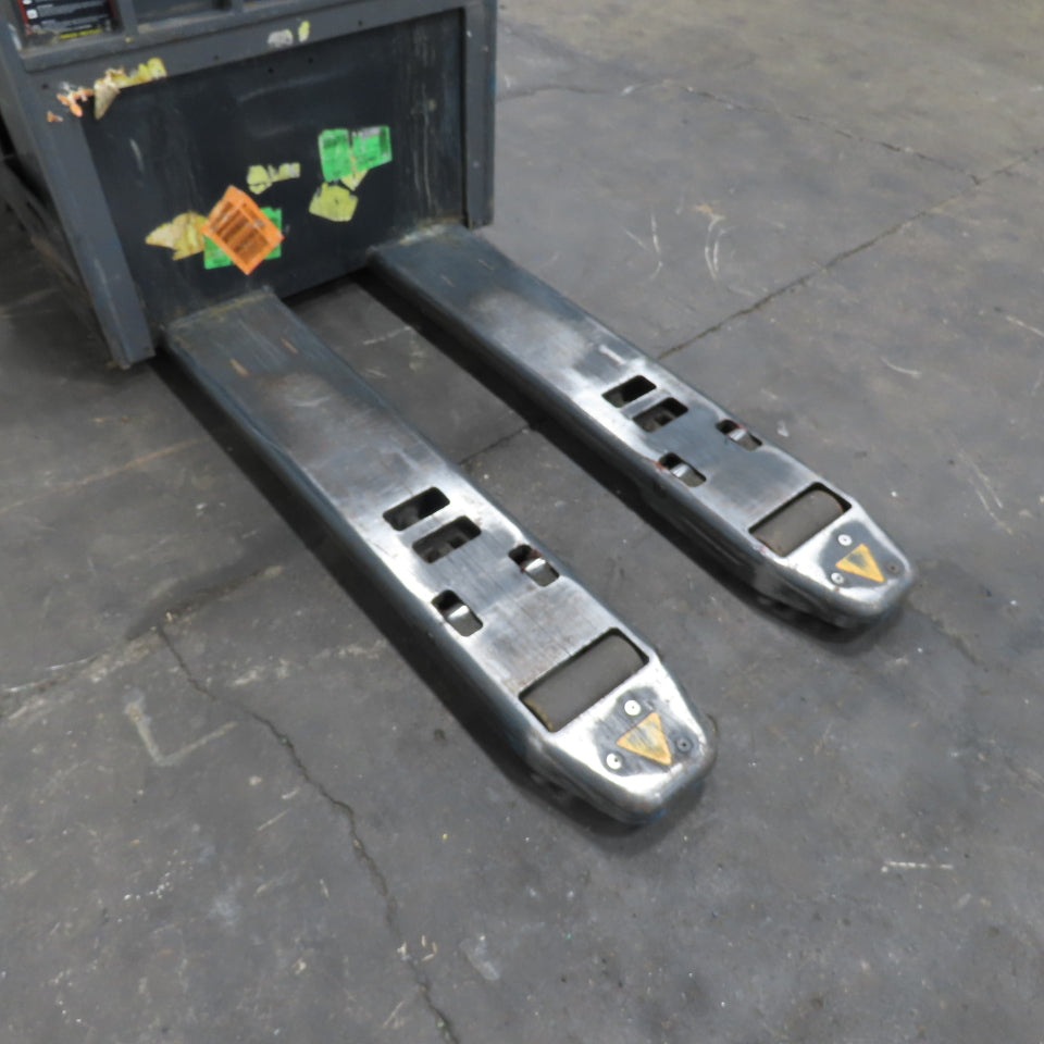 Crown PE4500-80 8000 LB 24V Walkie/Rider Pallet Jack Truck