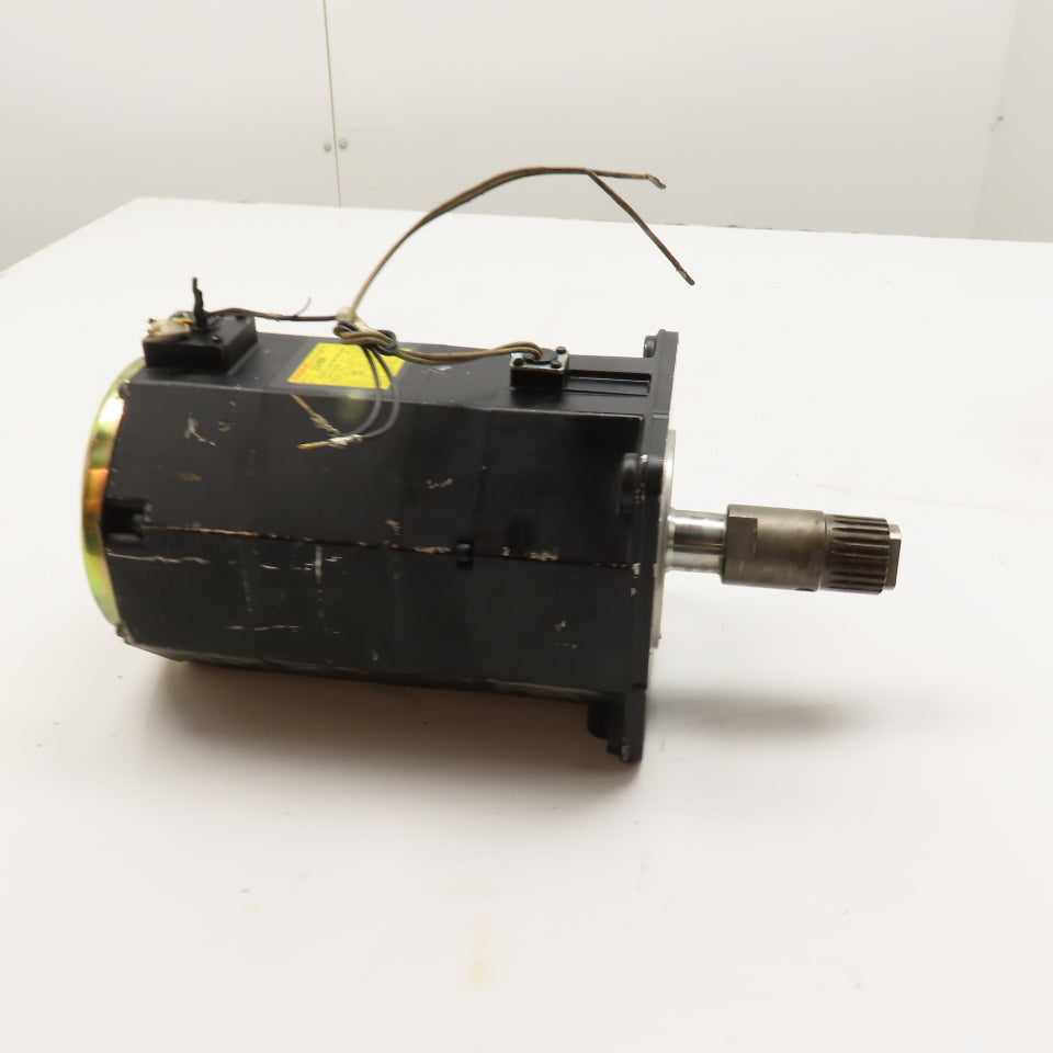 Fanuc A06B-0142-B675 AC Servo Motor 2.1kW For Parts/Repair