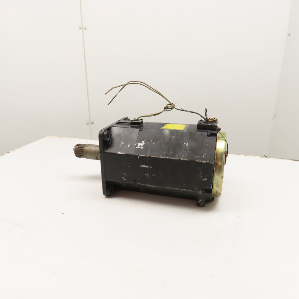 Fanuc A06B-0142-B675 AC Servo Motor 2.1kW For Parts/Repair