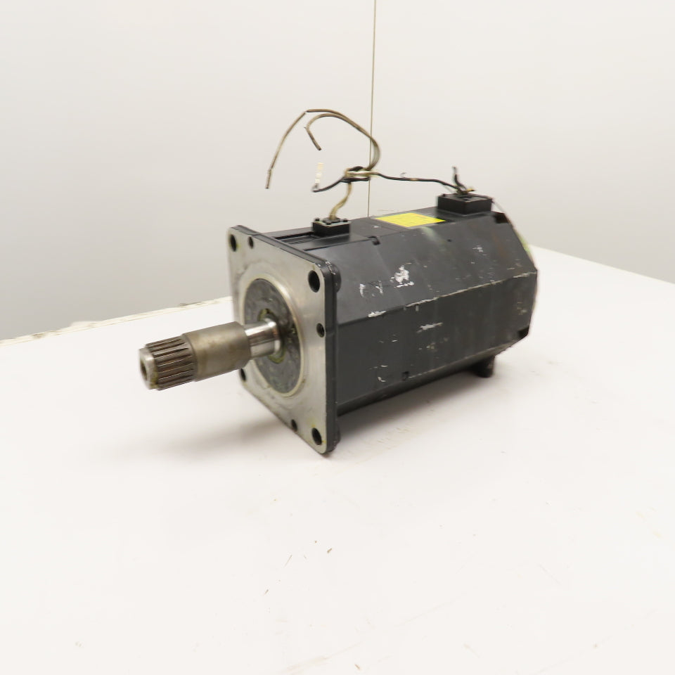 Fanuc A06B-0142-B675 AC Servo Motor 2.1kW For Parts/Repair