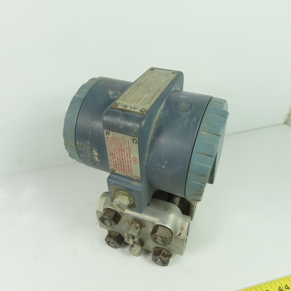 Foxboro 823DP-I3S1NM2-Y Electronic Pressure Transmitter W/ A182F316 Manifold