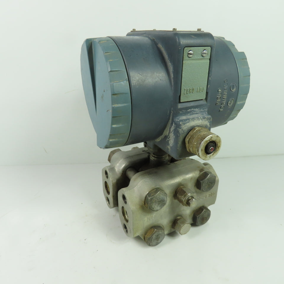 Foxboro 823DP-I3S1NM2-Y Electronic Pressure Transmitter W/ A182F316 Manifold
