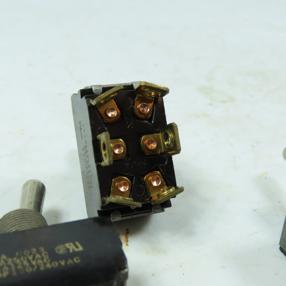 Eaton Cutler Hammer DPDT Toggle 20A 125V Heavy Duty DPDT Toggle Switch Lot of 4