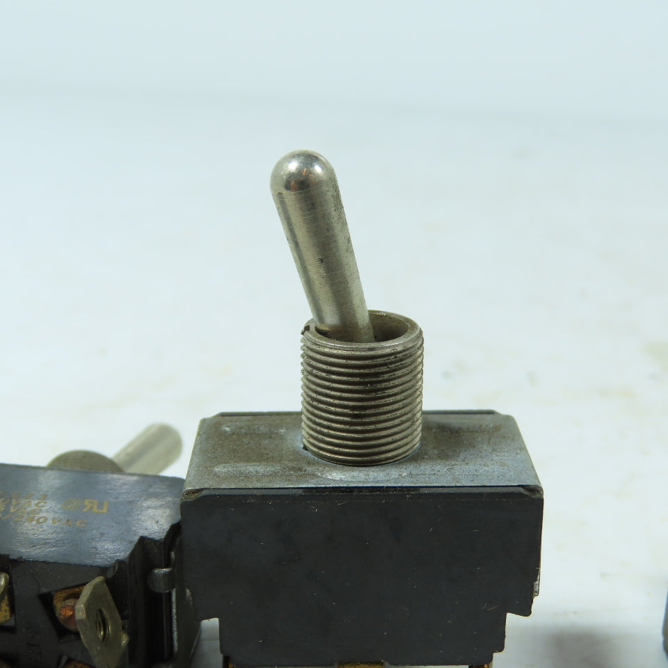Eaton Cutler Hammer DPDT Toggle 20A 125V Heavy Duty DPDT Toggle Switch Lot of 4