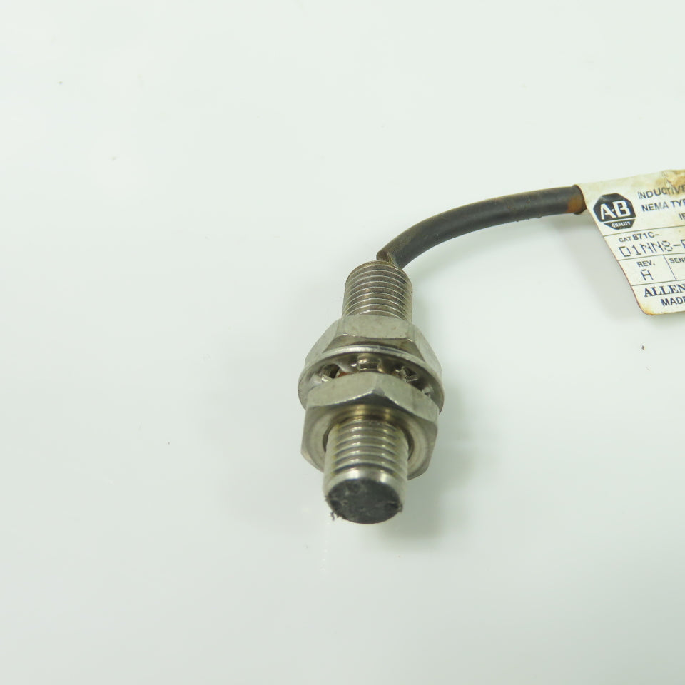 Allen Bradley D1NN8-E2 Inductive Proximity Sensor Ser A Rev A 1.5mm