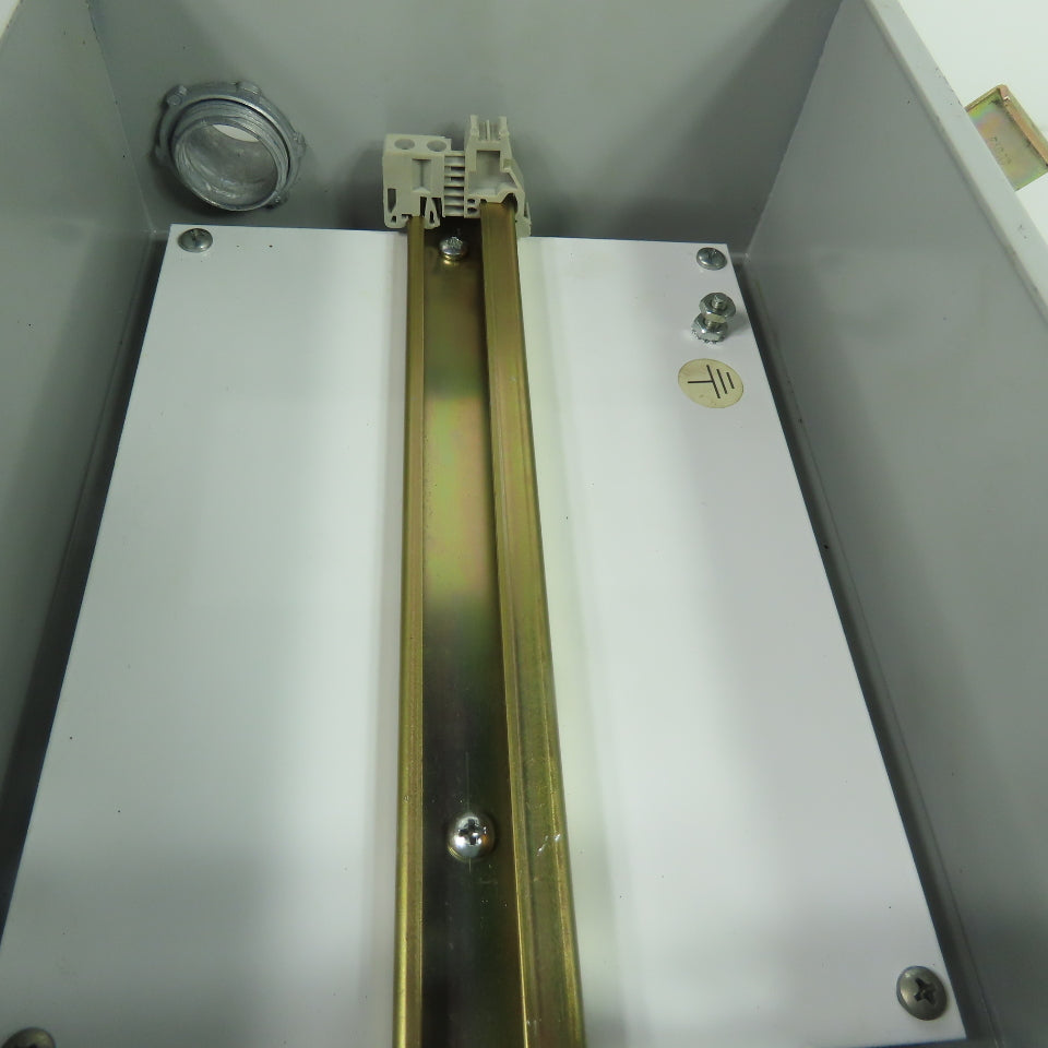 Weigmann B100804CH 10" x 8" x 4" Electrical Enclosure Type 12,13 W/ Backplate