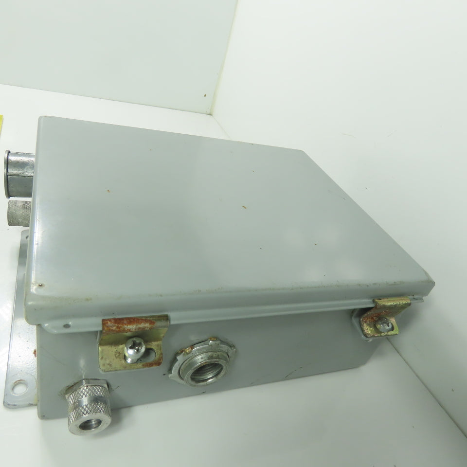 Wiegmann 10" x 8" x 4" Electrical Enclosure Type 12,13 W/ Backplate