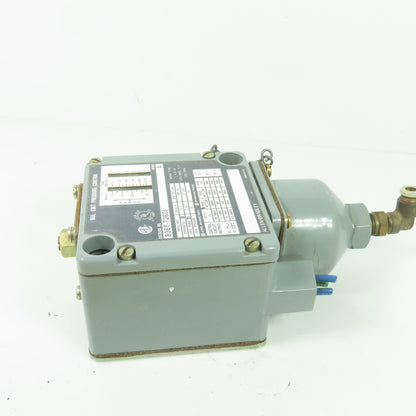 Allen Bradley 836T-T260J Ser A Pressure Control Switch 35PSI
