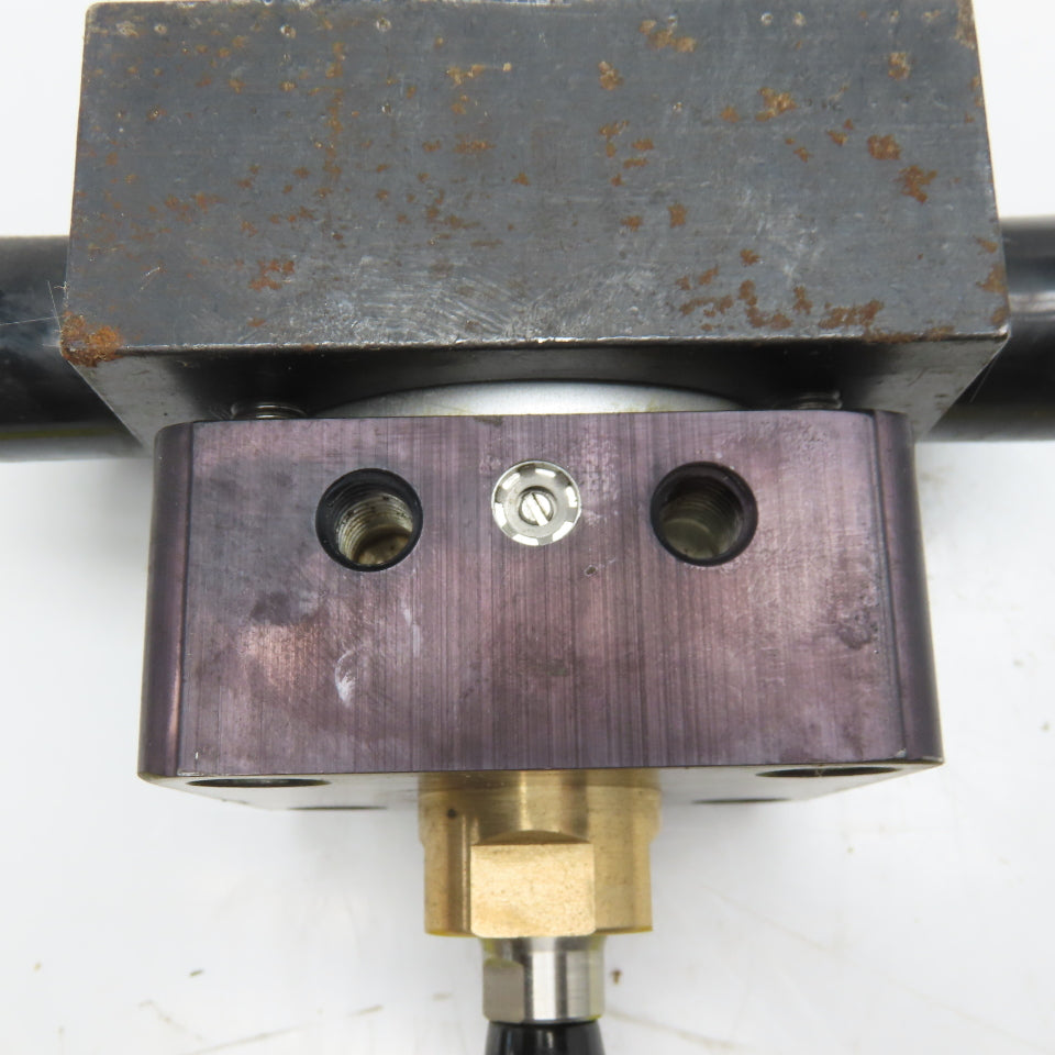 Parker CDD4MA2UV14YC 2-1/2" Bore x 21" Stroke Trunnion Mount Air Cylinder